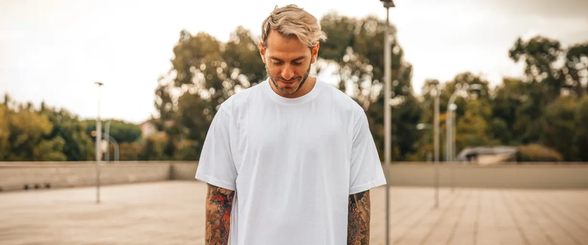 Guide to Men’s T-shirt Size Chart India | How to Measure T-shirt Size?