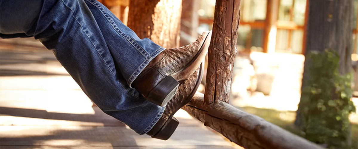 How to Style Bootcut Jeans for Men: Modern Outfit Idea