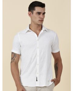 White Slim Fit Short Sleeves Abstract Print Casual Shirt