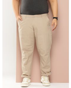 Fawn Plus Size Regular Fit Mid-Rise Solid Woven Trousers
