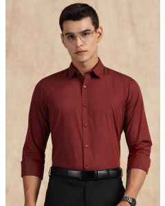 Red Slim Fit Long Sleeves Button-Down Collar Solid Filafil Formal Shirt