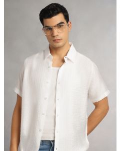 White Regular Fit Short Sleeves Spread Collar Textured Polyester Casual Shirt