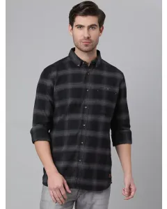 Black Regular Fit Long Sleeves Checked Shirt