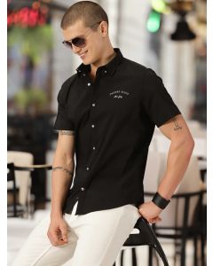 Black Solid Slim Fit Casual Shirt
