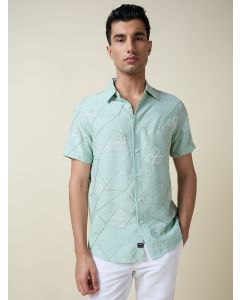 Green Short Sleeves Spread Collar Regular Fit Embroidered Shirt